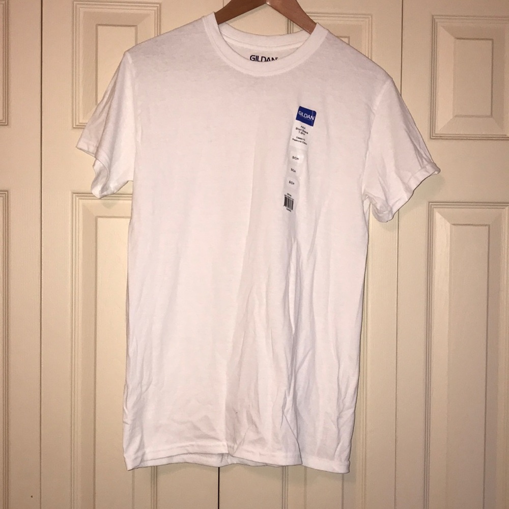 t-shirt never worn